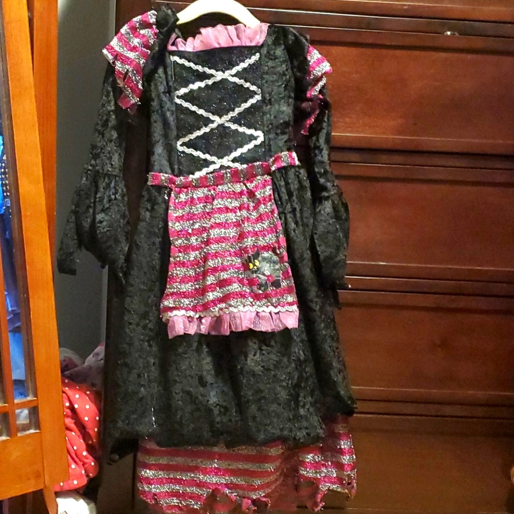 Witch costume